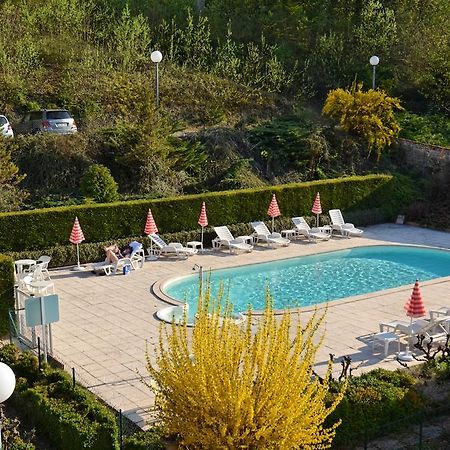 Hotel Et Studios D'Orfeuil Бурбонн-ле-Бен Екстер'єр фото