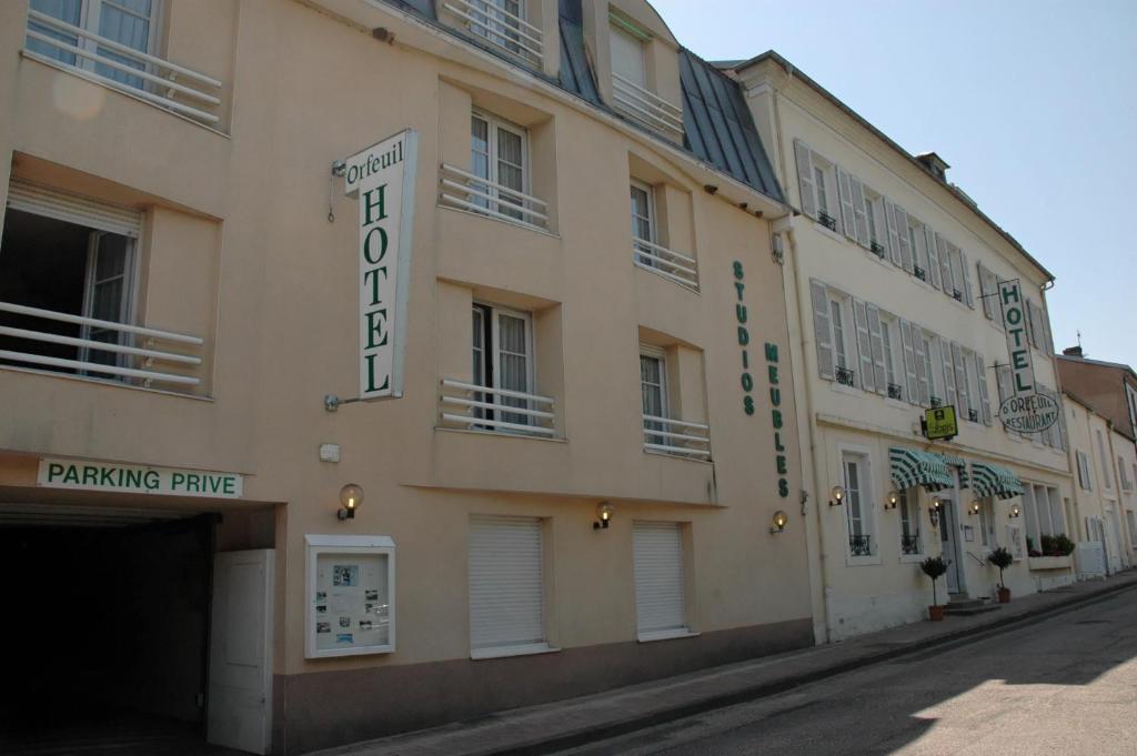 Hotel Et Studios D'Orfeuil Бурбонн-ле-Бен Екстер'єр фото