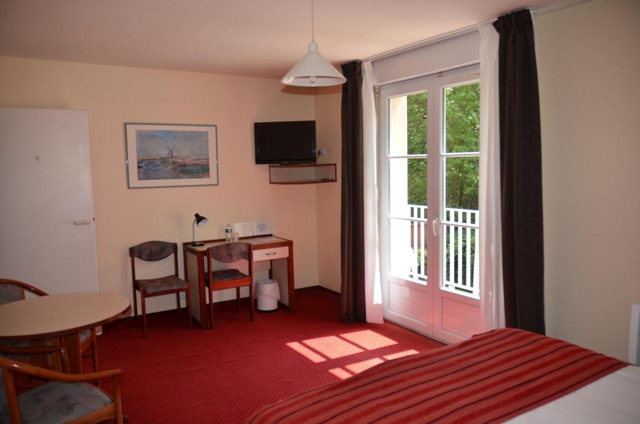 Hotel Et Studios D'Orfeuil Бурбонн-ле-Бен Екстер'єр фото