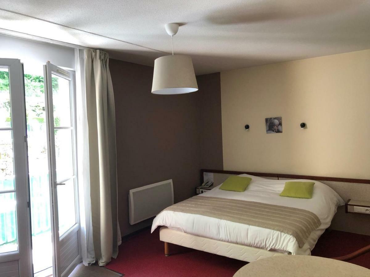 Hotel Et Studios D'Orfeuil Бурбонн-ле-Бен Екстер'єр фото