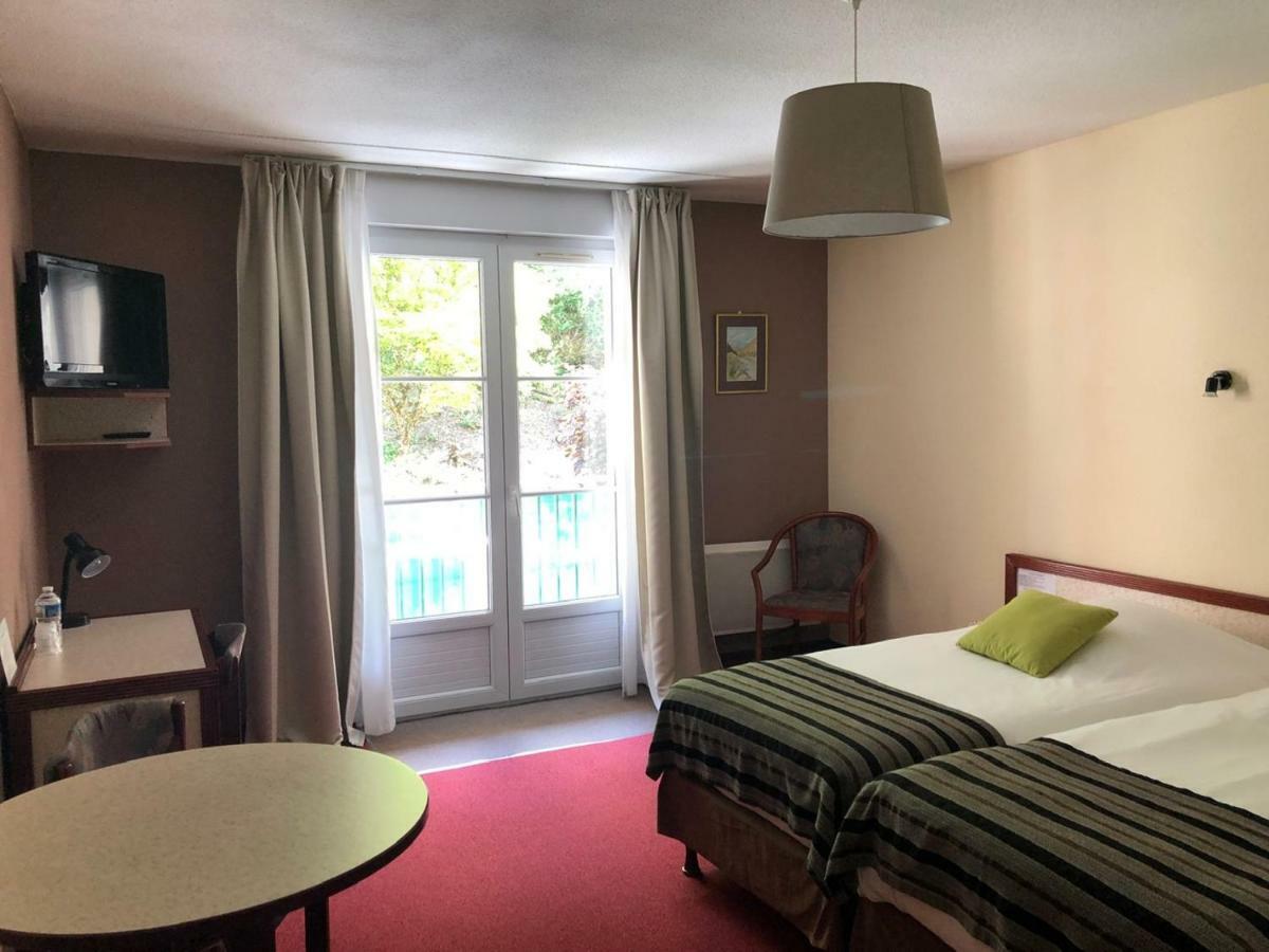 Hotel Et Studios D'Orfeuil Бурбонн-ле-Бен Екстер'єр фото
